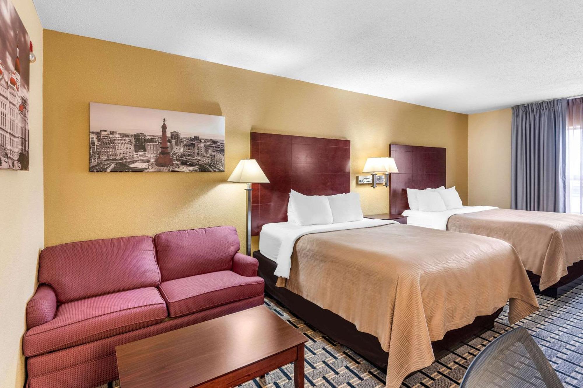 Clarion Inn & Suites Northwest Indianapolis Zewnętrze zdjęcie
